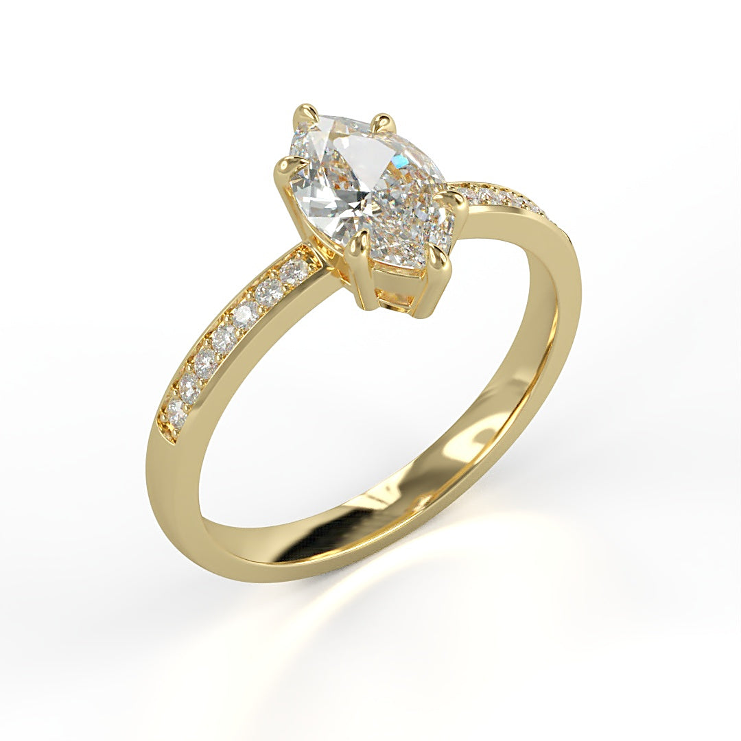 Verlobungsring Marisa mit 0.70ct Marquise-Diamant (G/SI) und 0.10ct Diamanten in Verschnittfassung – ein einzigartiges Design, erhältlich in München und Augsburg.
