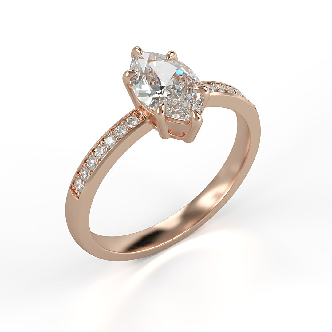 Verlobungsring Marisa mit 0.70ct Marquise-Diamant (G/SI) und 0.10ct Diamanten in Verschnittfassung – ein einzigartiges Design, erhältlich in München und Augsburg.

