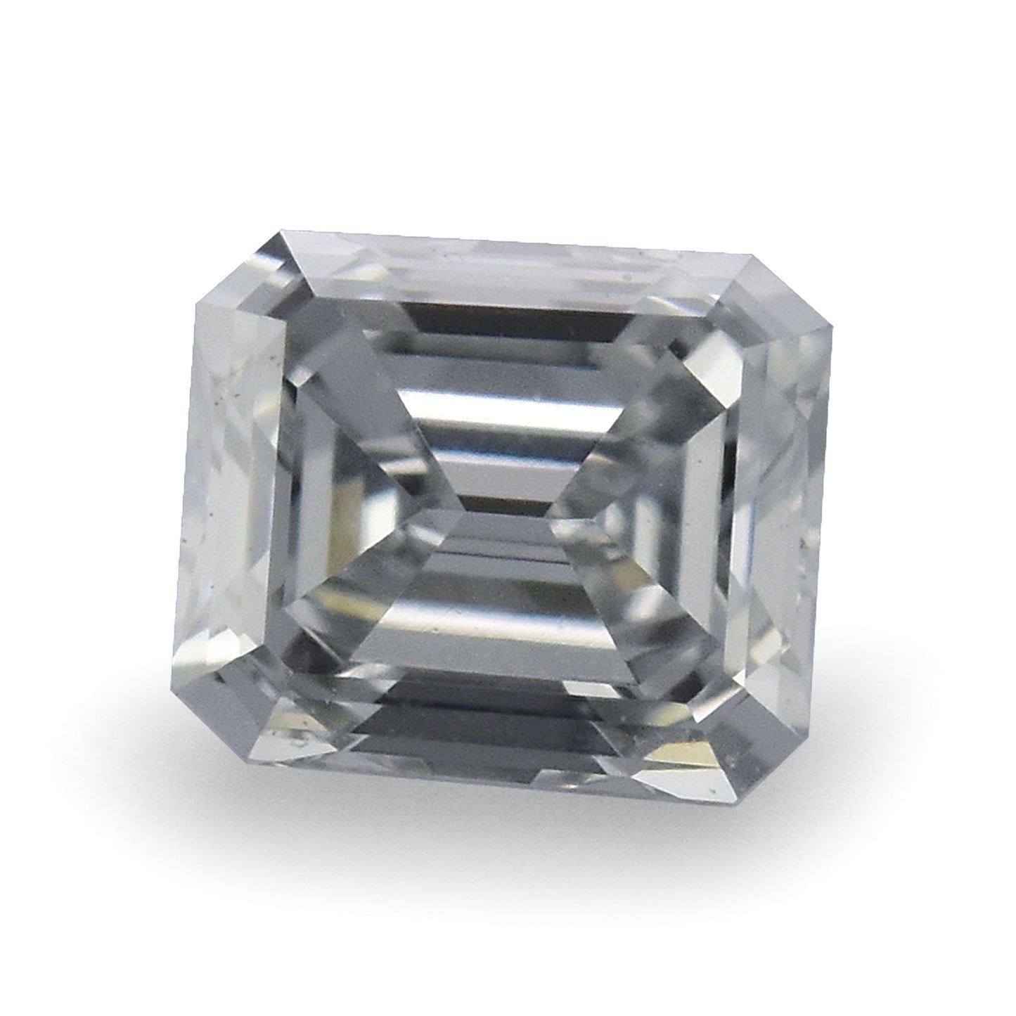 0,17 Karat Fancy Light Gray Blue Emerald Diamond VVS2 GIA