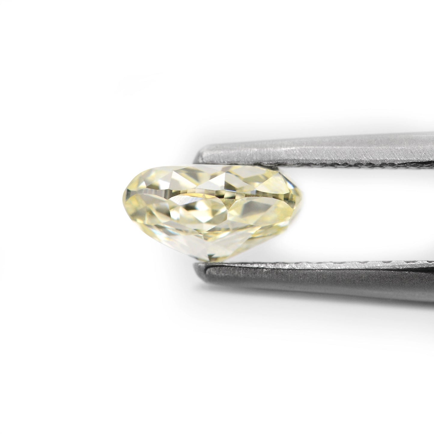 0,93 Karat R-S Ovaler Diamant SI2 IGI