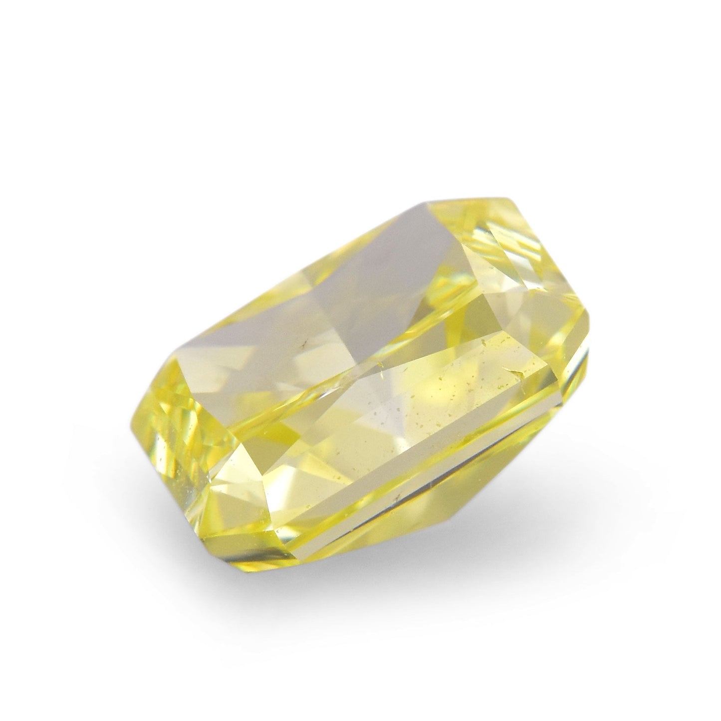 0,46 Karat Fancy Intense Yellow Radiant SI1 GIA