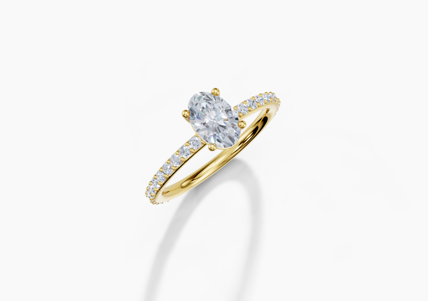 18K Oval 0.7 Carat G/H SI Plain Plate Prong 4Pr Diamond Ring