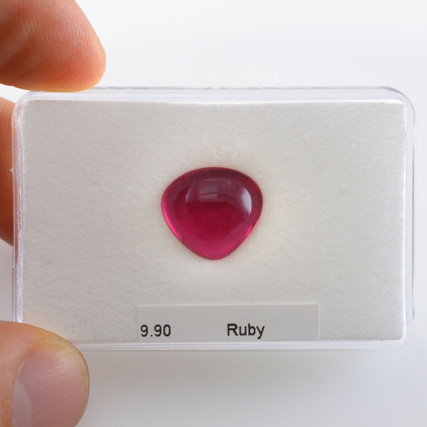 9,90 Karat rosafarbener Turmalin-Cabochon