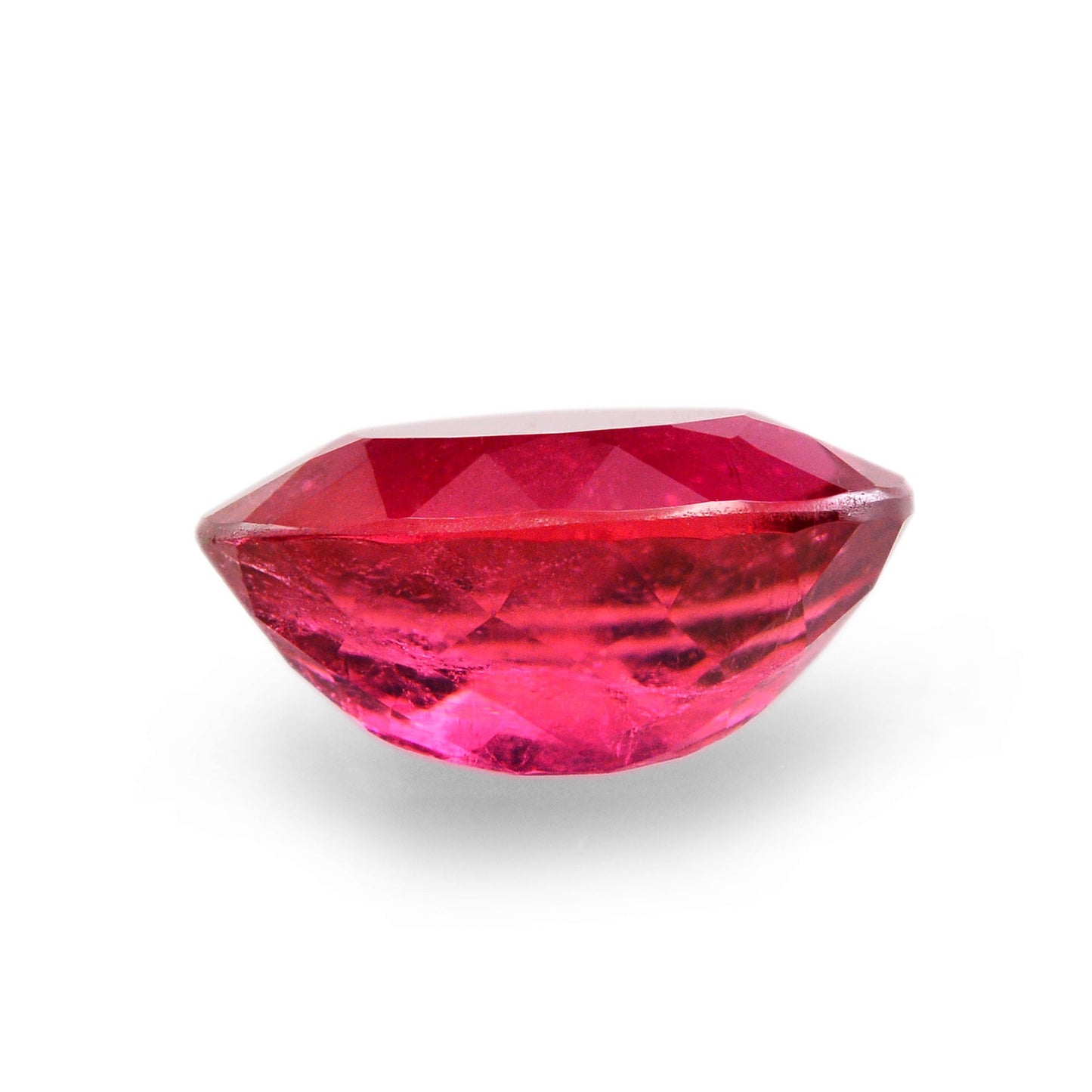 3,75 Karat roter ovaler Rubellit
