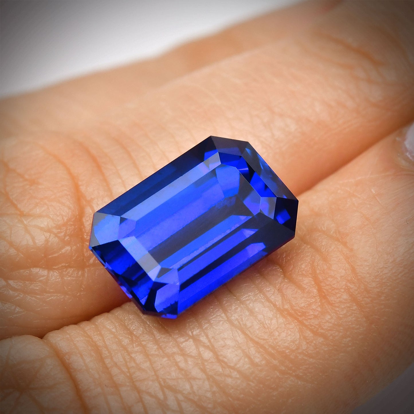 10,47 Karat blauer Smaragd-Saphir aus Sri Lanka (GRS)