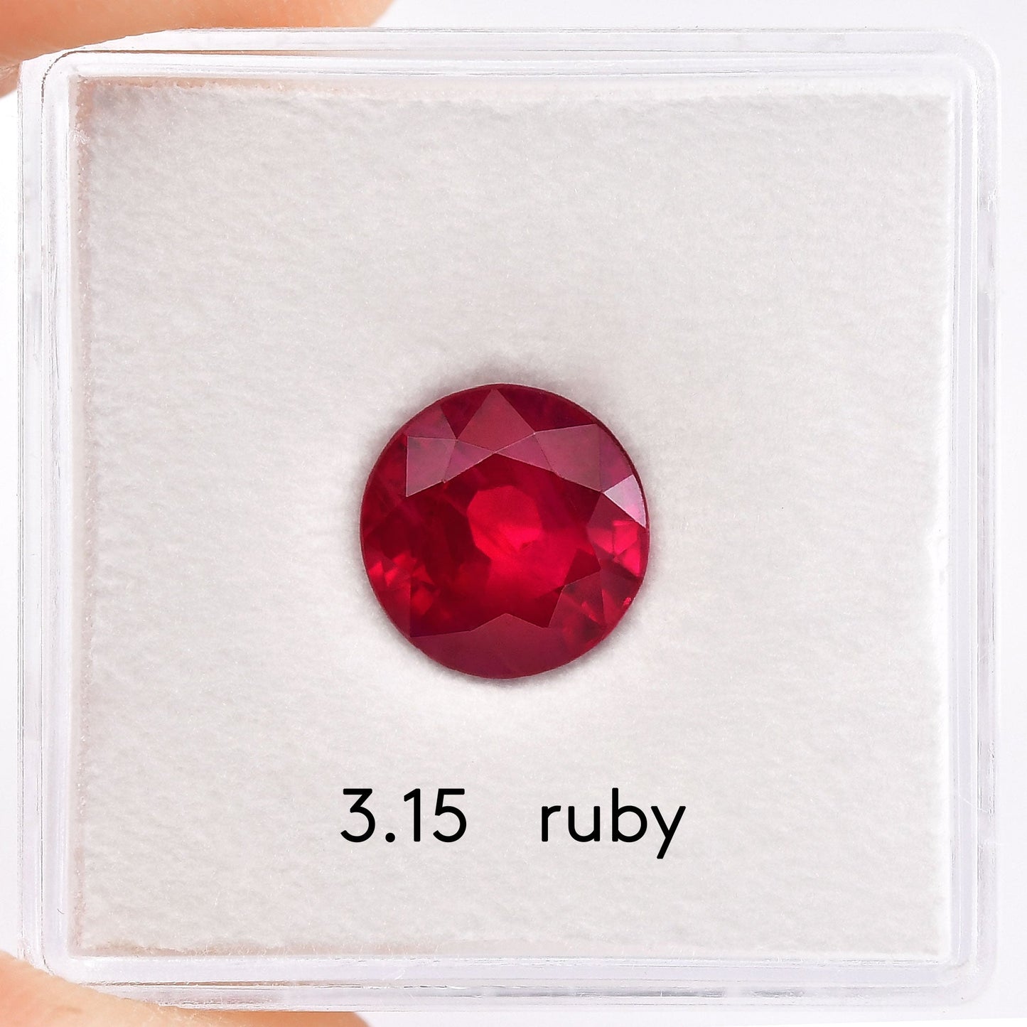 3,15 Karat roter burmesischer runder Rubin GRS