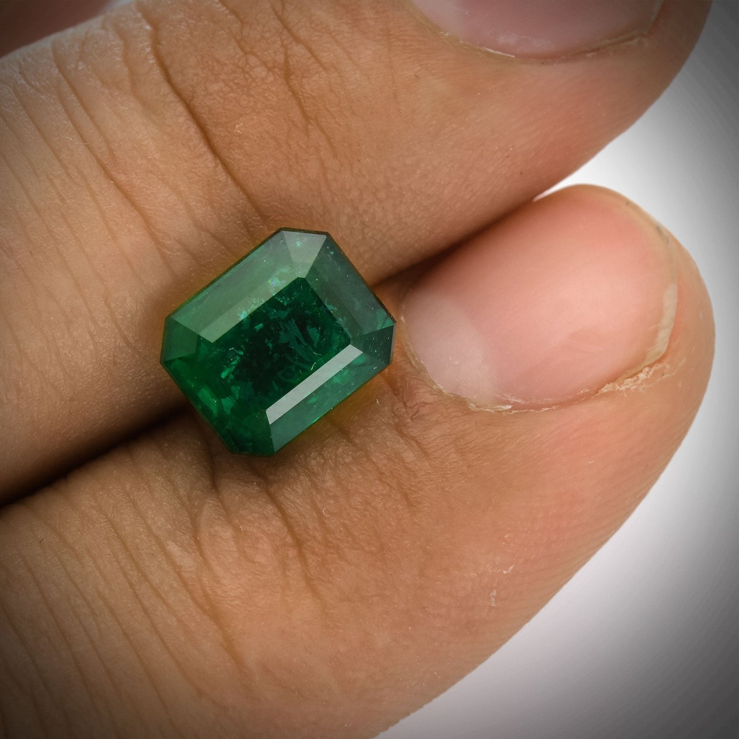 3,33 Karat Grüner Zambian Radiant Emerald GWLAB