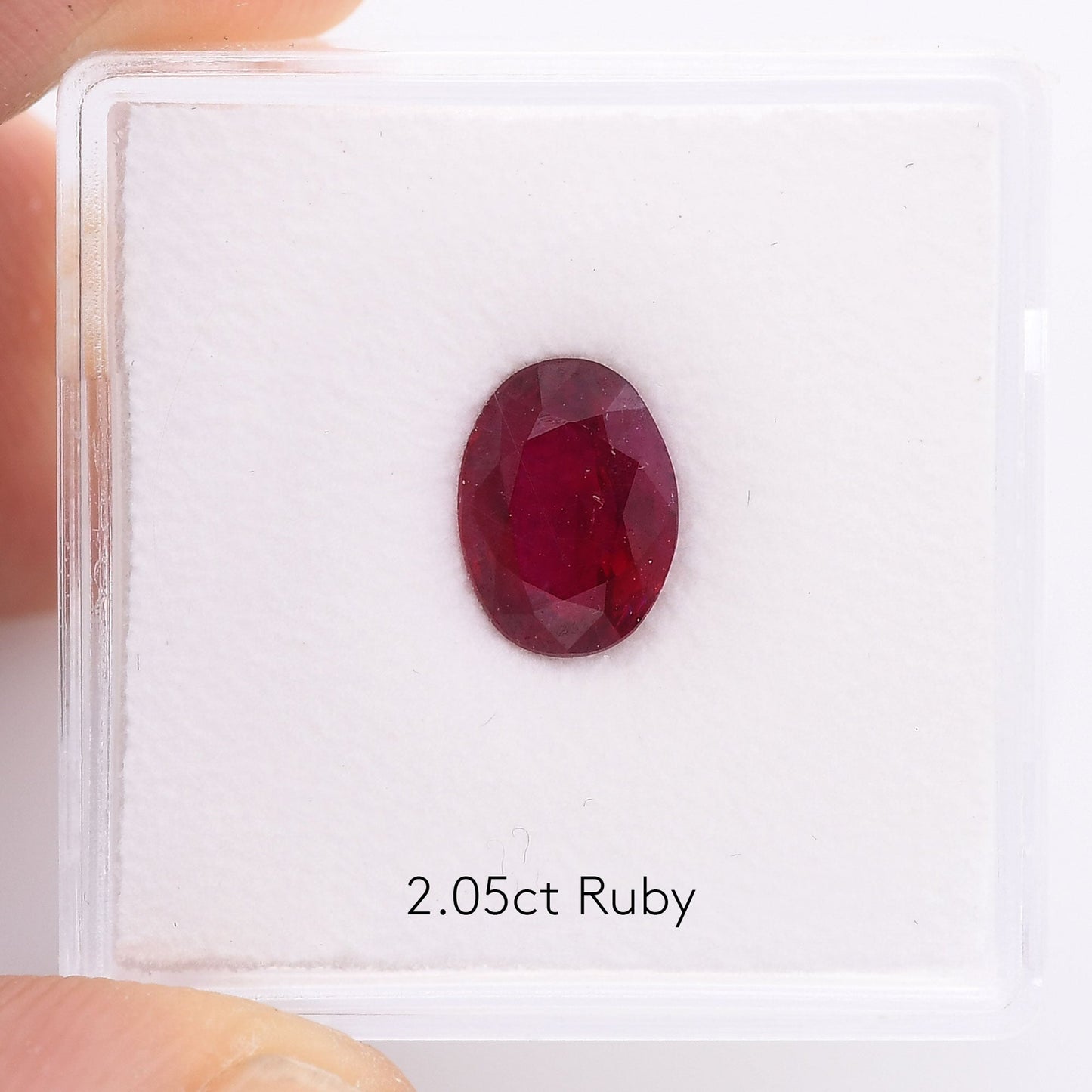 2,05 Karat roter burmesischer ovaler Rubin GRS