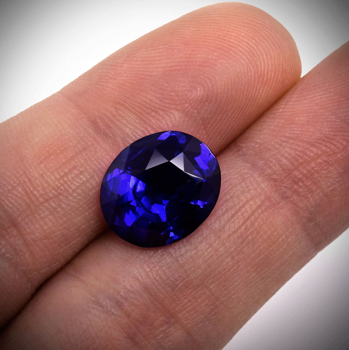 8,44 Karat blauer ovaler Saphir aus Sri Lanka (GRS)