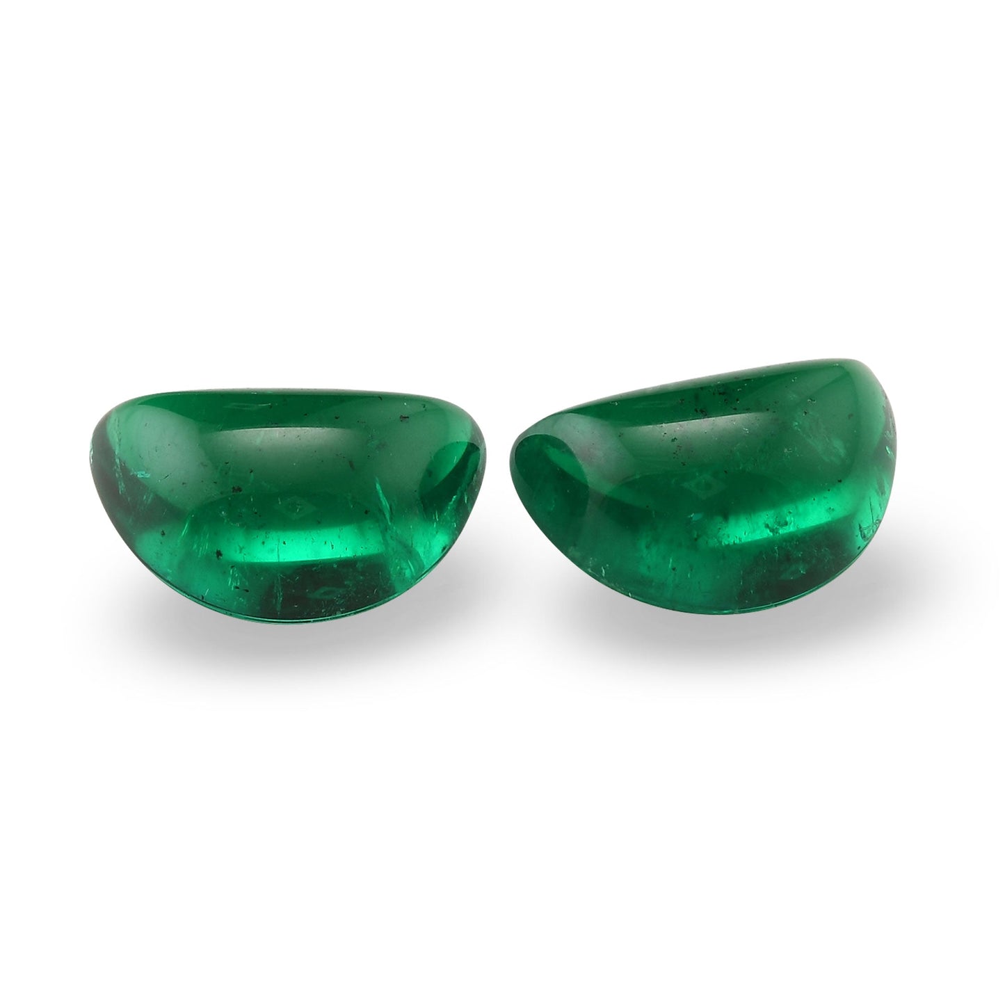 9,67 Karat grüner Cabochon-Smaragd