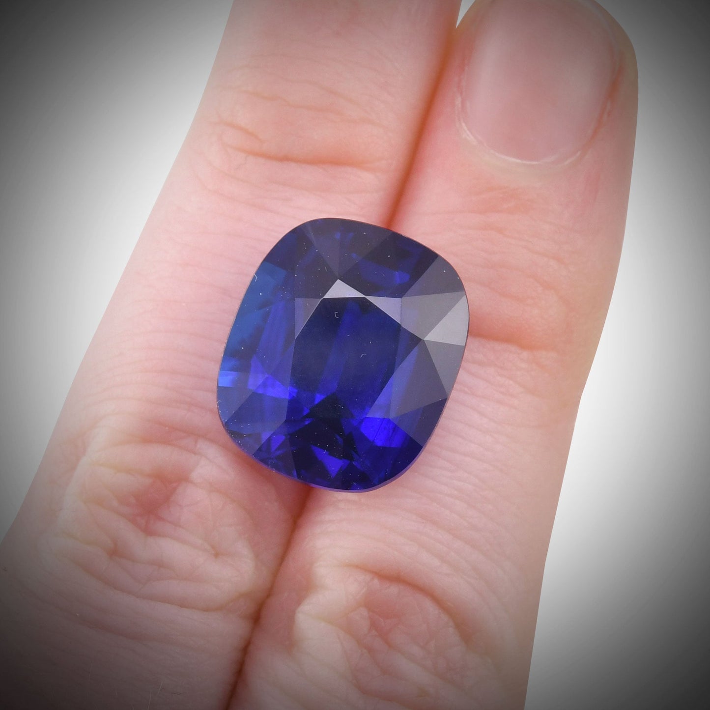17,17 Karat blauer sri-lankischer Kissen-Saphir CD
