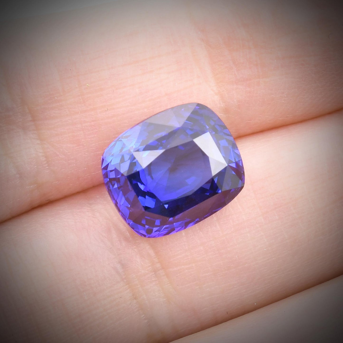 10,17 Karat blauer sri-lankischer Kissen-Saphir CD