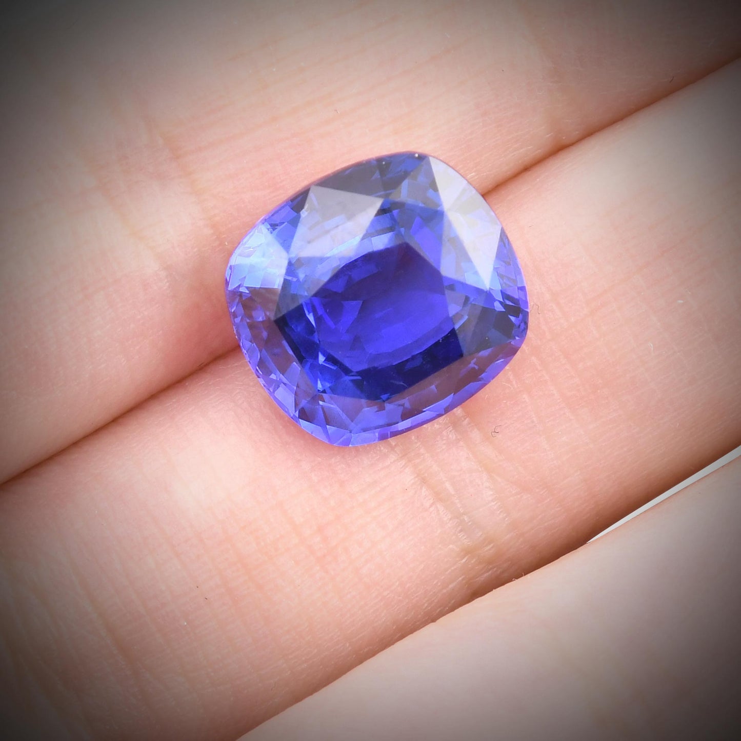 10,60 Karat blauer sri-lankischer Kissen-Saphir CD