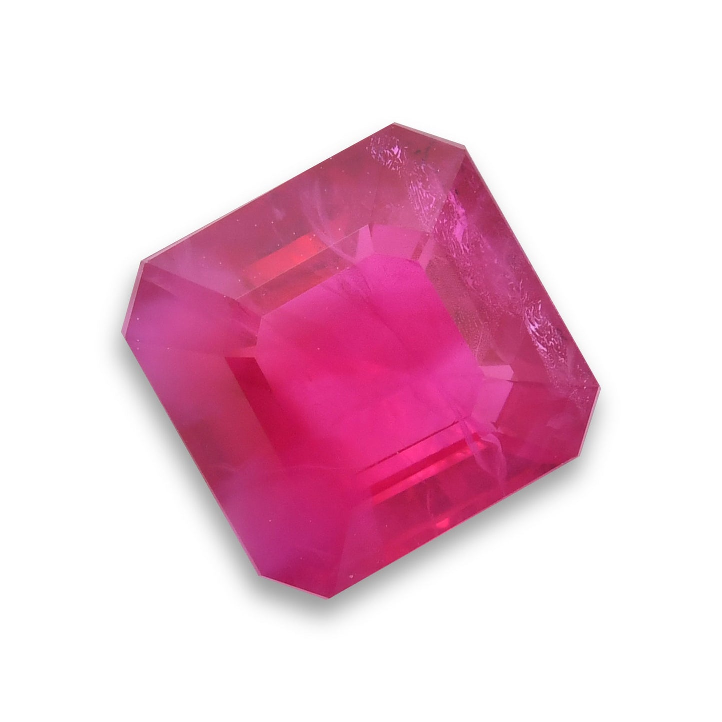 4,21 Karat roter burmesischer Smaragd-Rubin CD