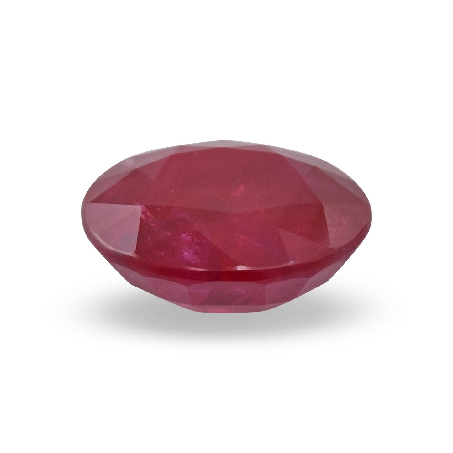 6,01 Karat roter ovaler Rubin aus Mosambik (GRS)
