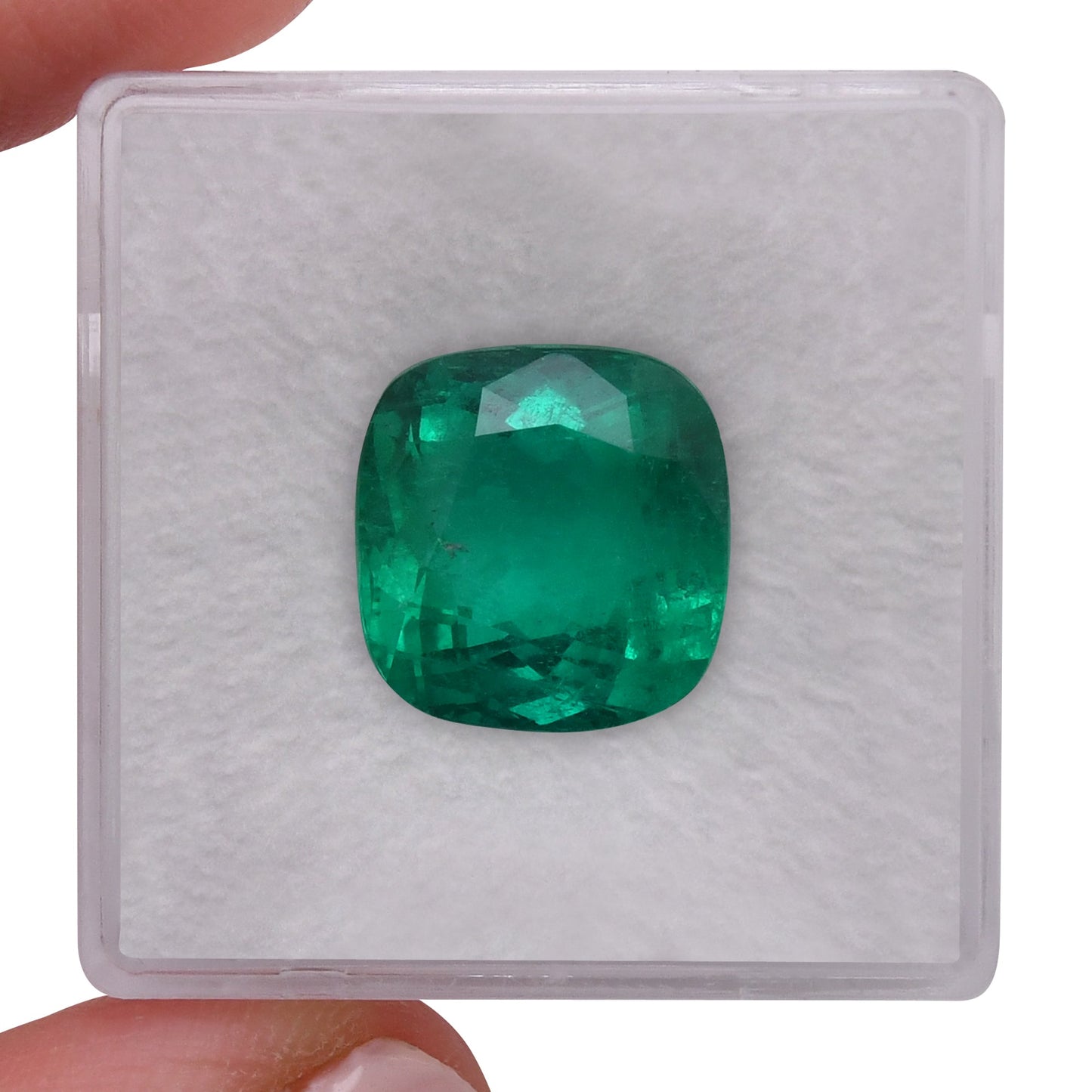 7.37 Carat Green COLOMBIAN Cushion Emerald CD