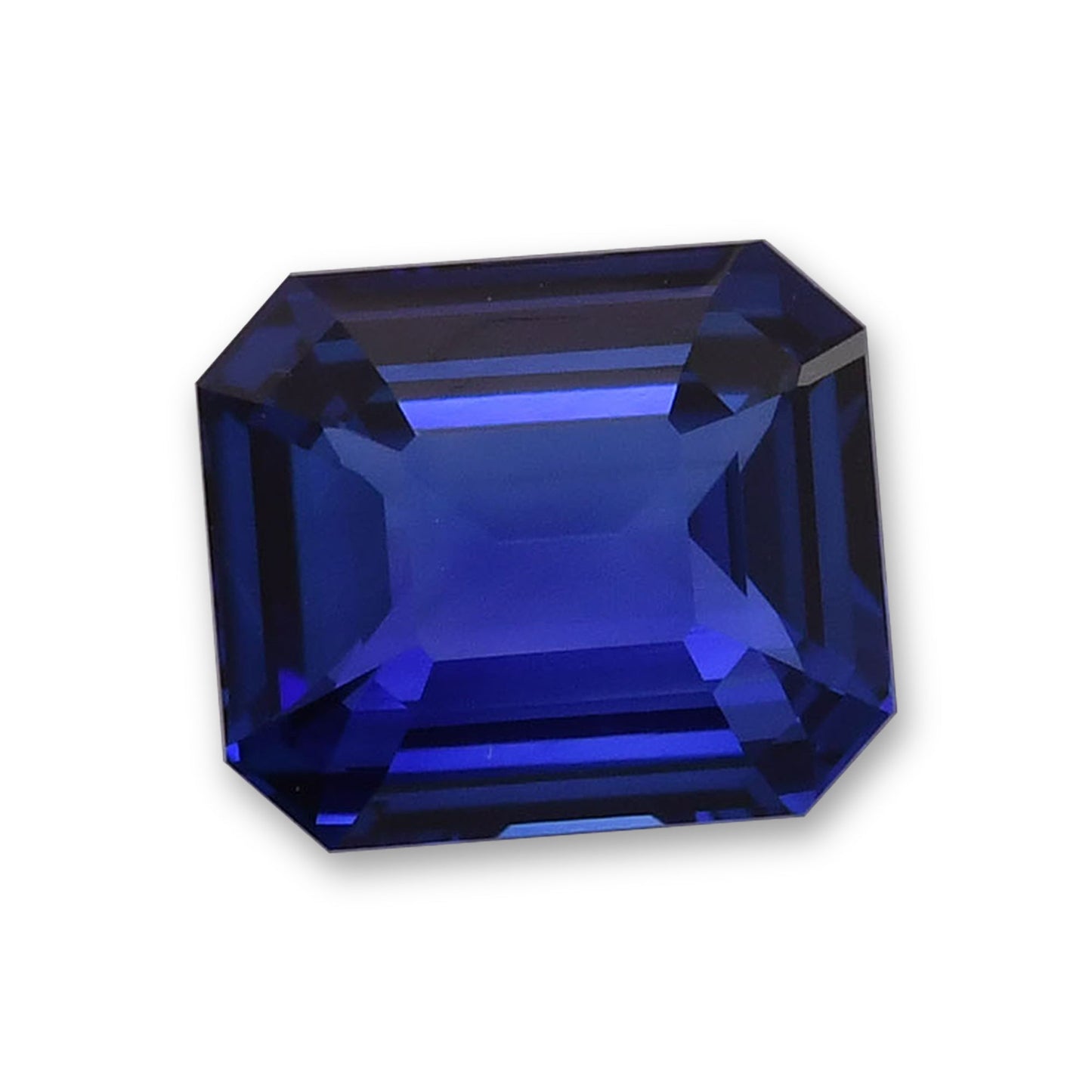 5,06 Karat blauer Madagaskar-Smaragd-Saphir CD