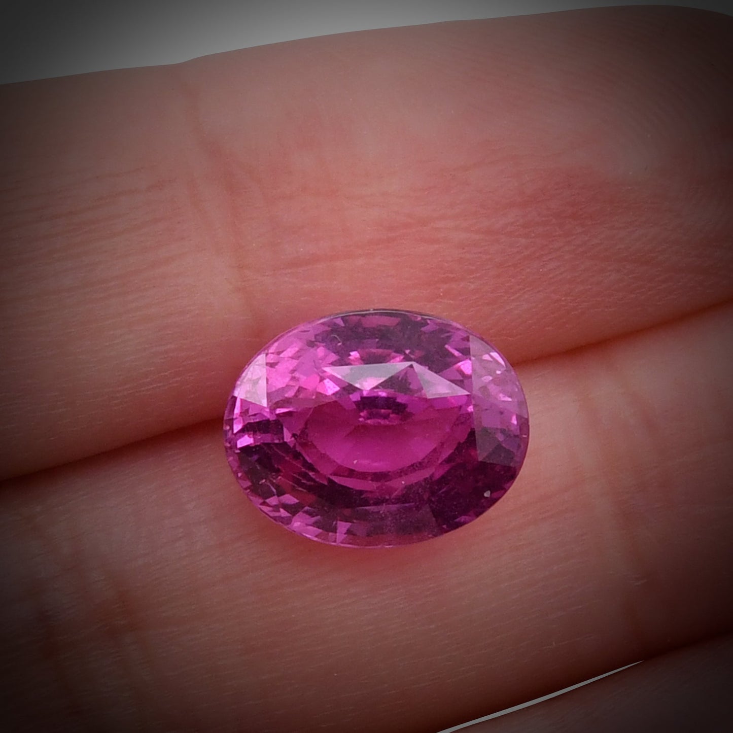 8,00 Karat rosa ovaler Saphir GIA