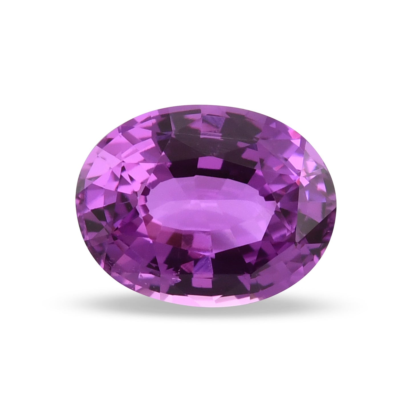 2,40 Karat violetter ovaler Saphir
