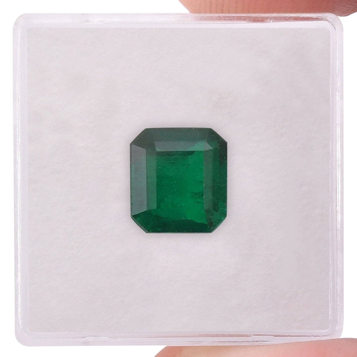 2.64 Carat Green COLOMBIAN Emerald Emerald CD