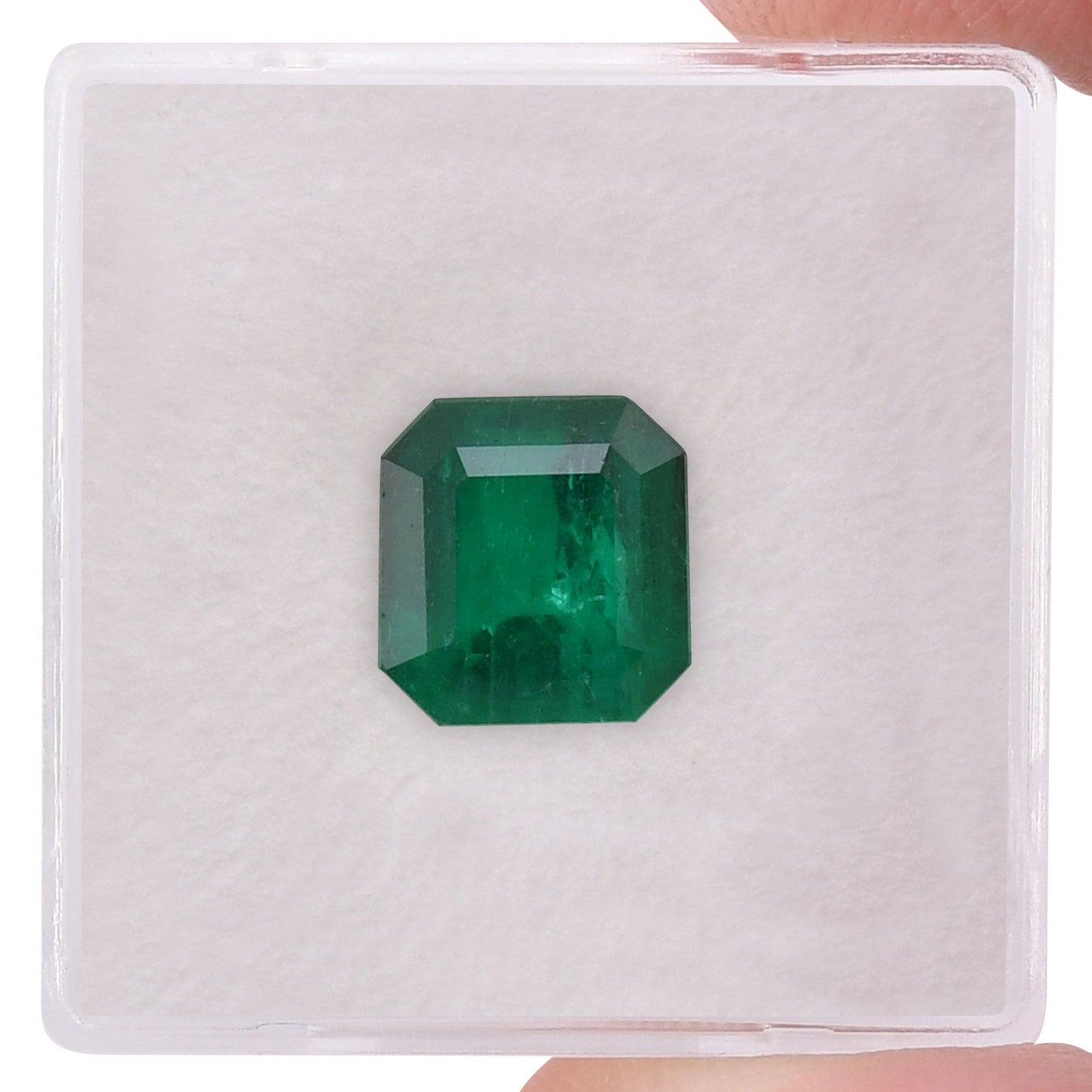 3.63 Carat Green COLOMBIAN Emerald Emerald CD
