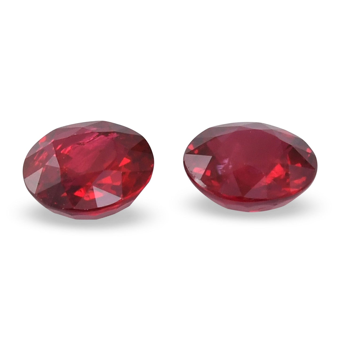2,73 Karat roter runder Rubin