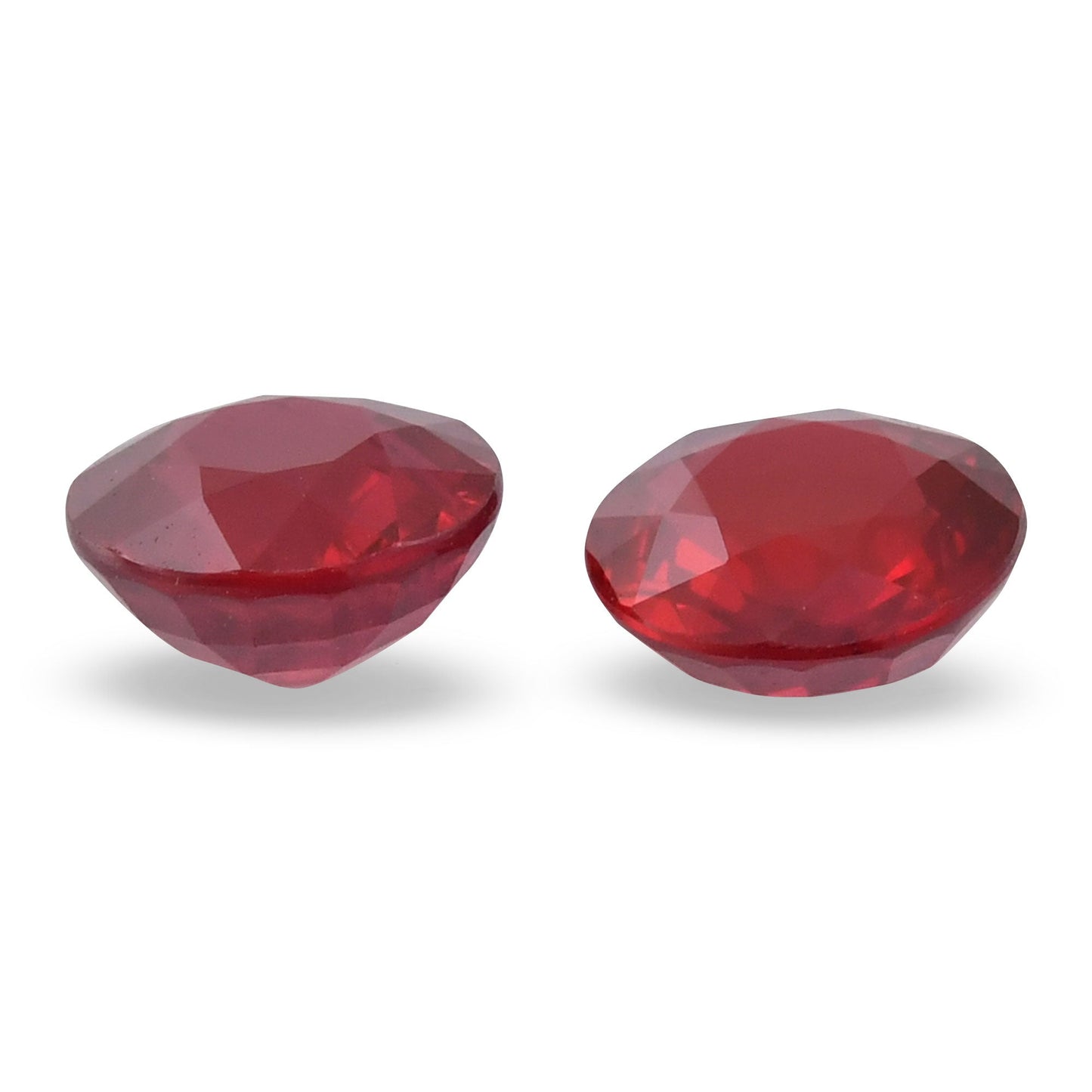2,90 Karat roter runder Rubin