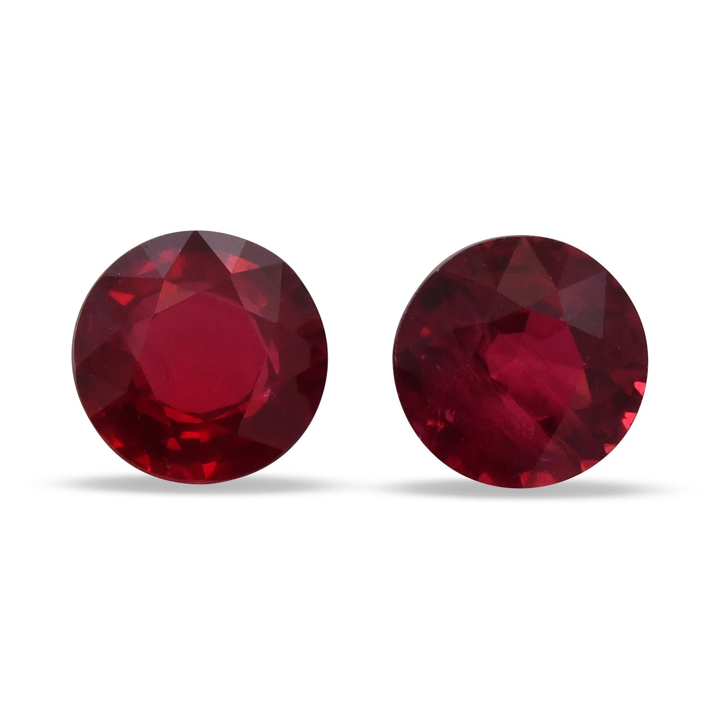 2,90 Karat roter runder Rubin