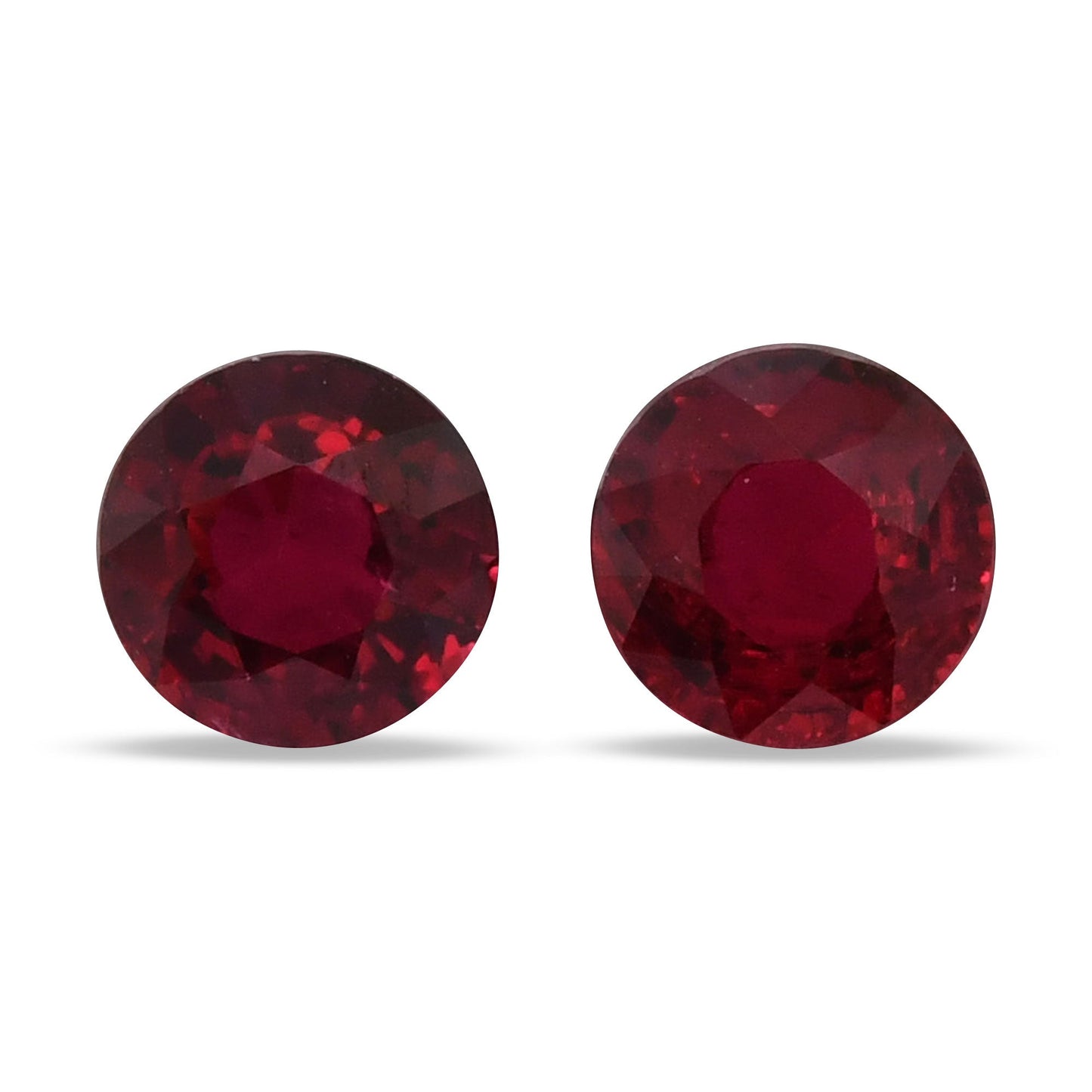 2,80 Karat roter runder Rubin
