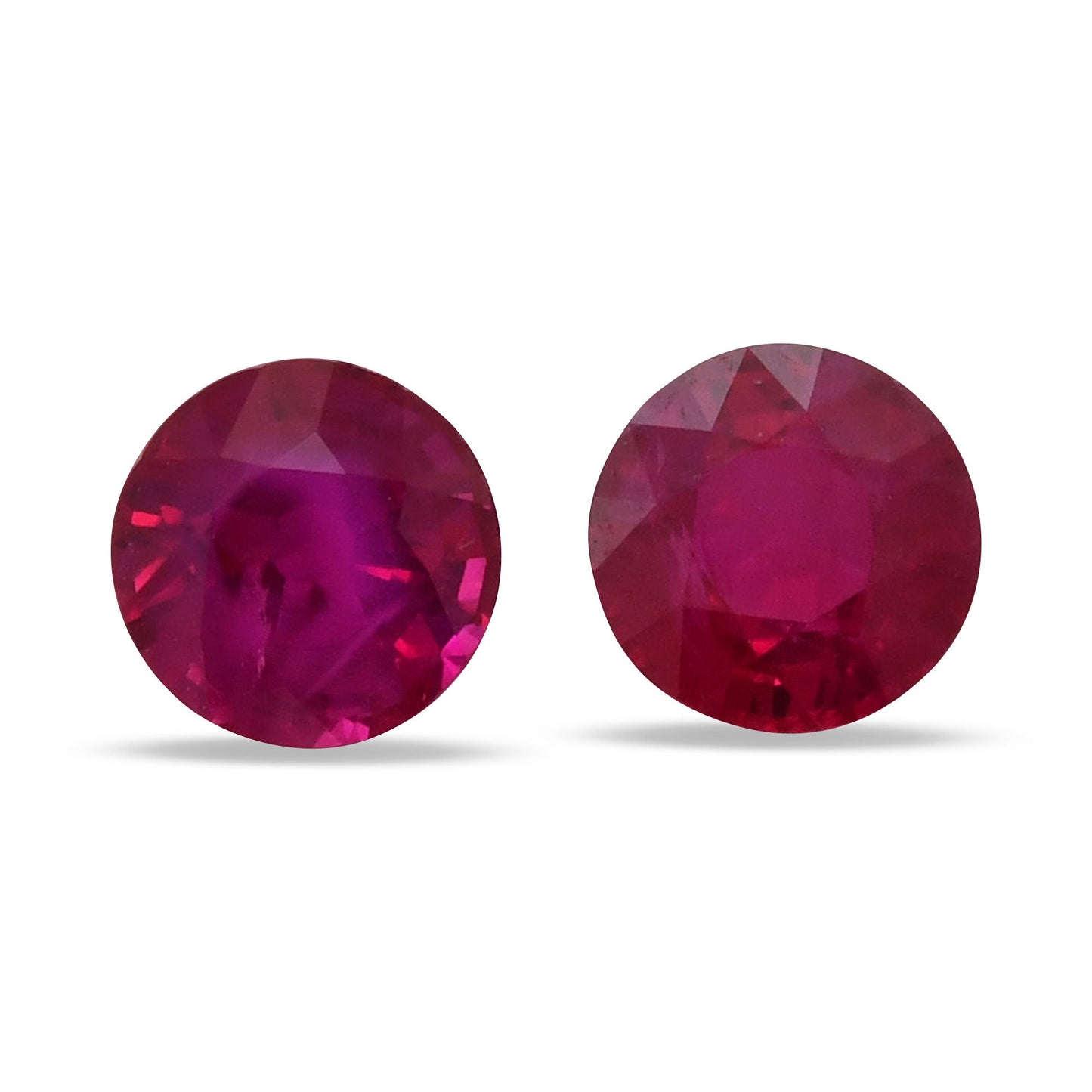 2,33 Karat roter runder Rubin