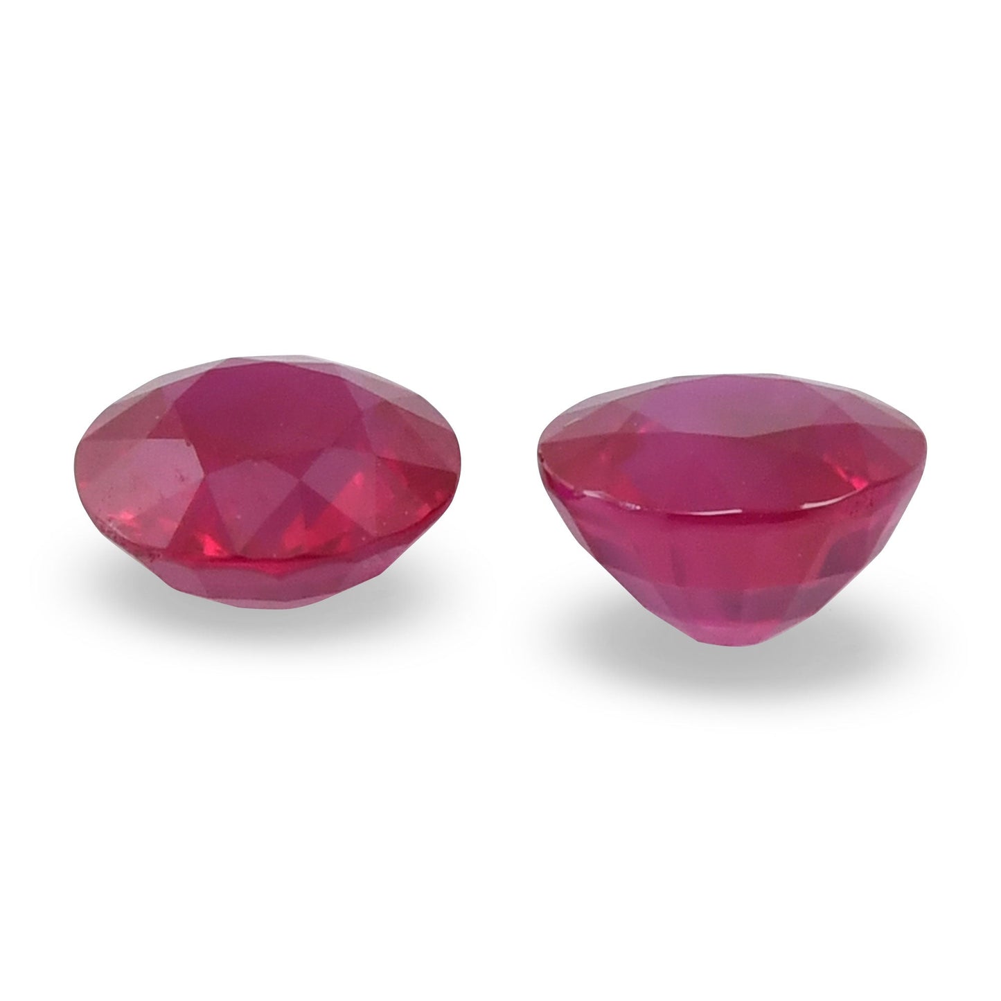 2,33 Karat roter runder Rubin