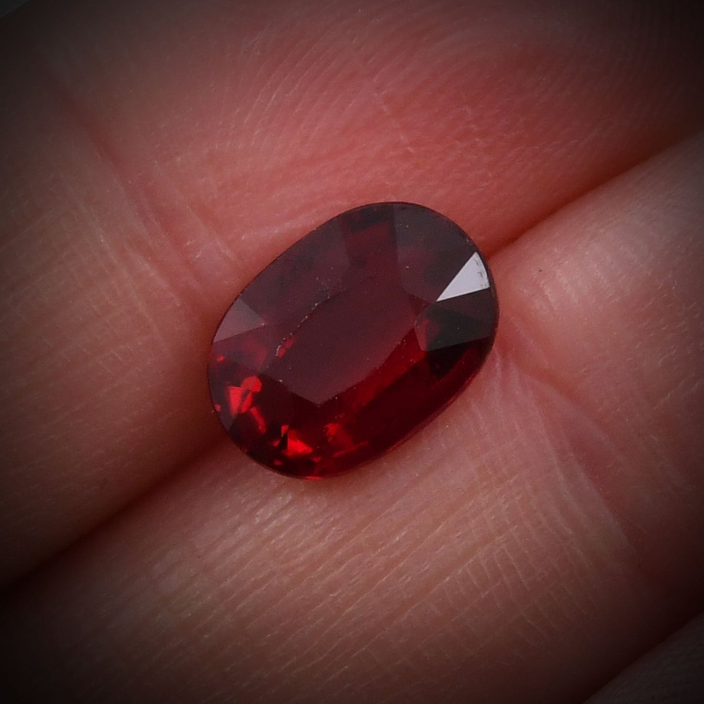 3.07 Carat Red MOZAMBIQUE Oval Ruby CD