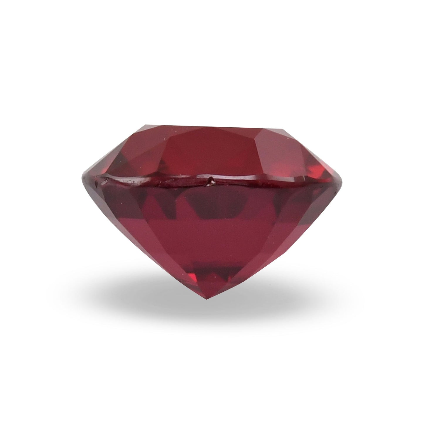 1,25 Karat roter Mosambik-Kissenrubin