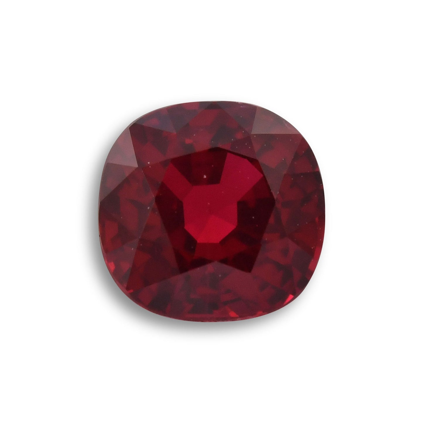 1,25 Karat roter Mosambik-Kissenrubin