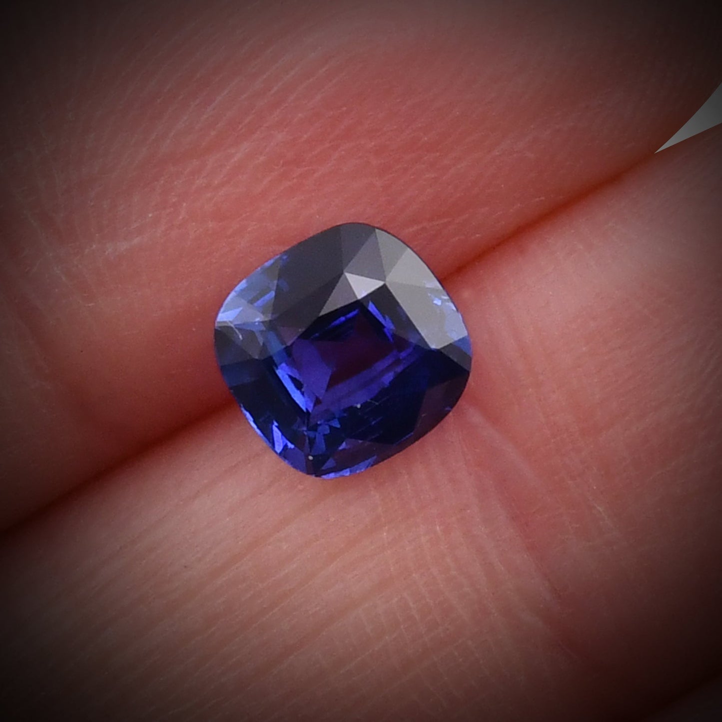 1,58 Karat blauer Kissen-Saphir aus Sri Lanka