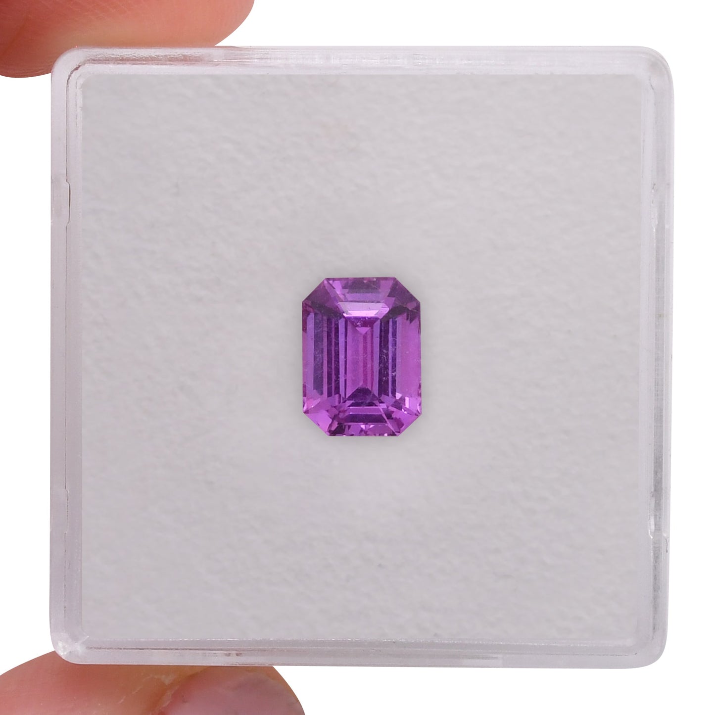 1,56 Karat rosa Smaragd-Saphir