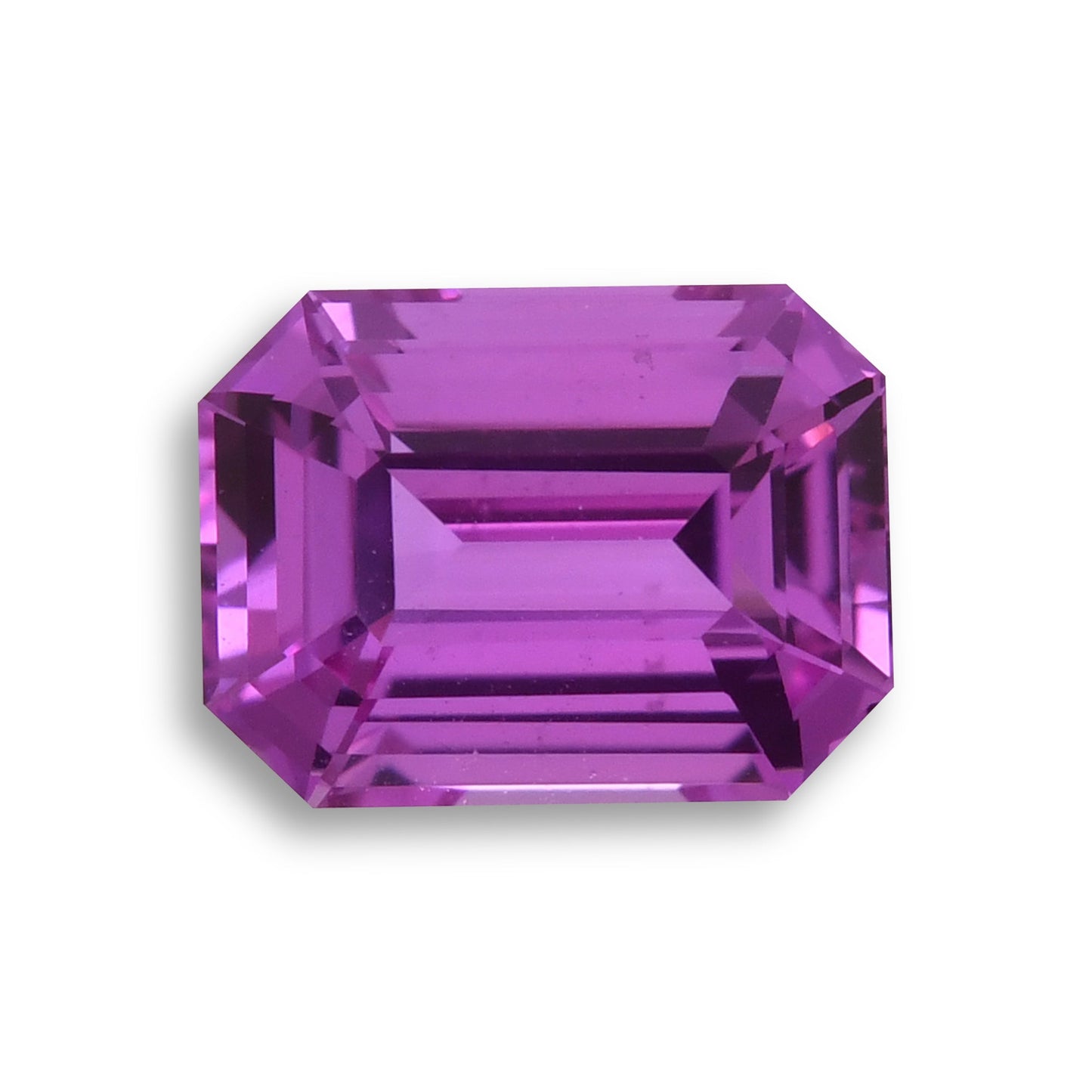 1,56 Karat rosa Smaragd-Saphir