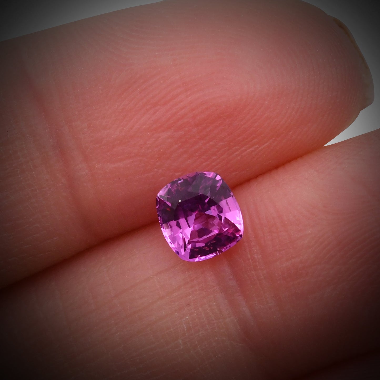 1,12 Karat rosa Kissen-Saphir
