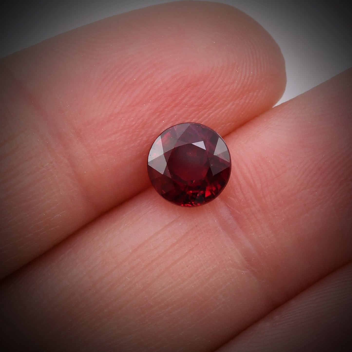2.20 Carat Red MOZAMBIQUE Round Ruby CD
