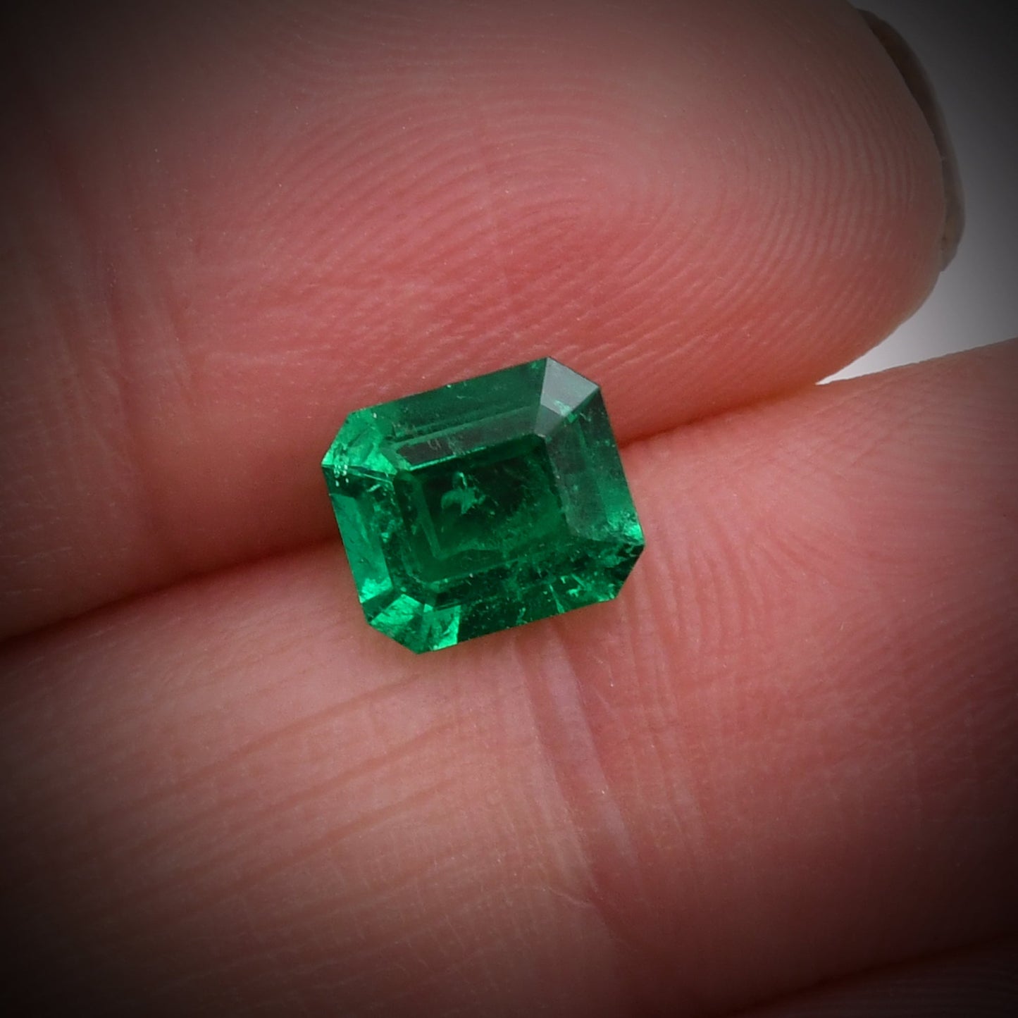 1,18 Karat grüner kolumbianischer Smaragd (Muzo)