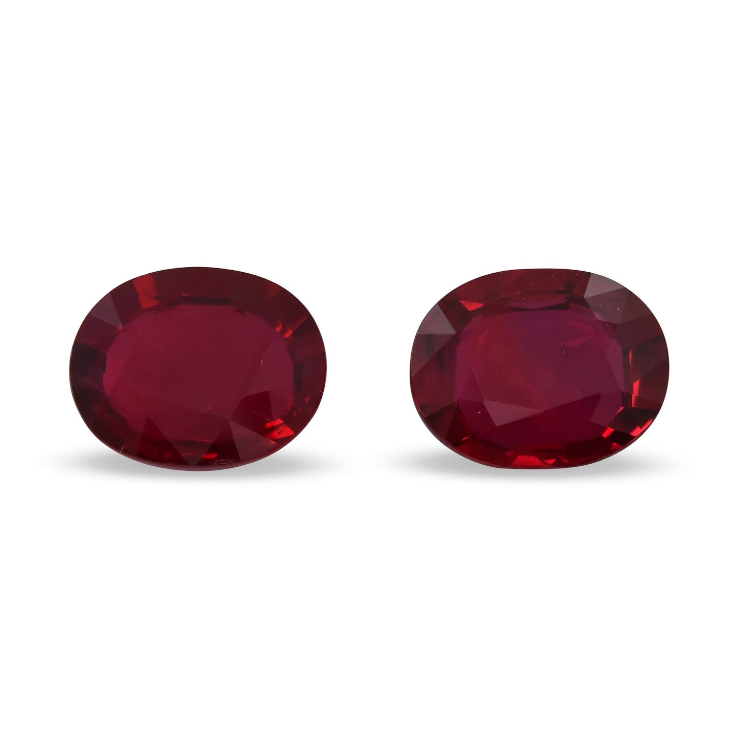 10,13 Karat roter ovaler Rubin aus Mosambik (GRS)