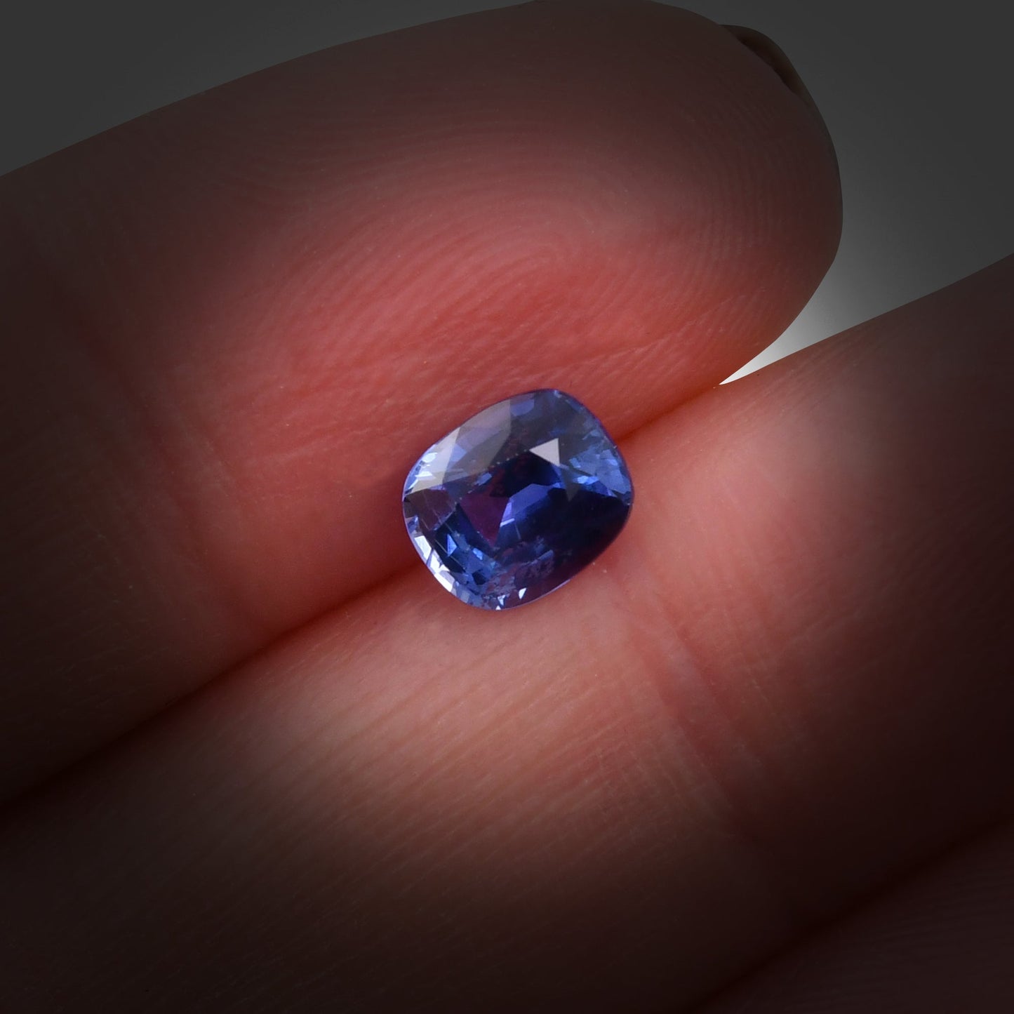 1,29 Karat blauer Kissen-Saphir aus Sri Lanka