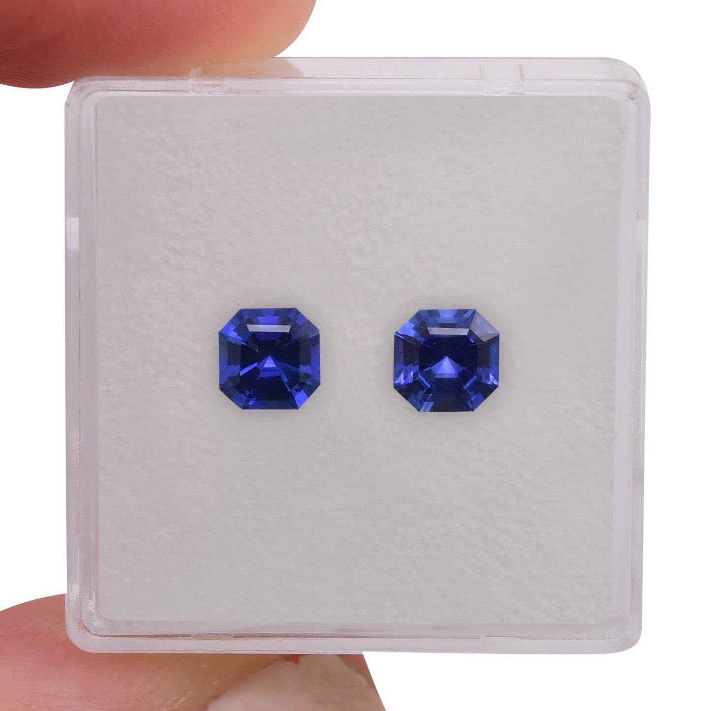 1,32 Karat blauer Smaragd-Saphir aus Sri Lanka