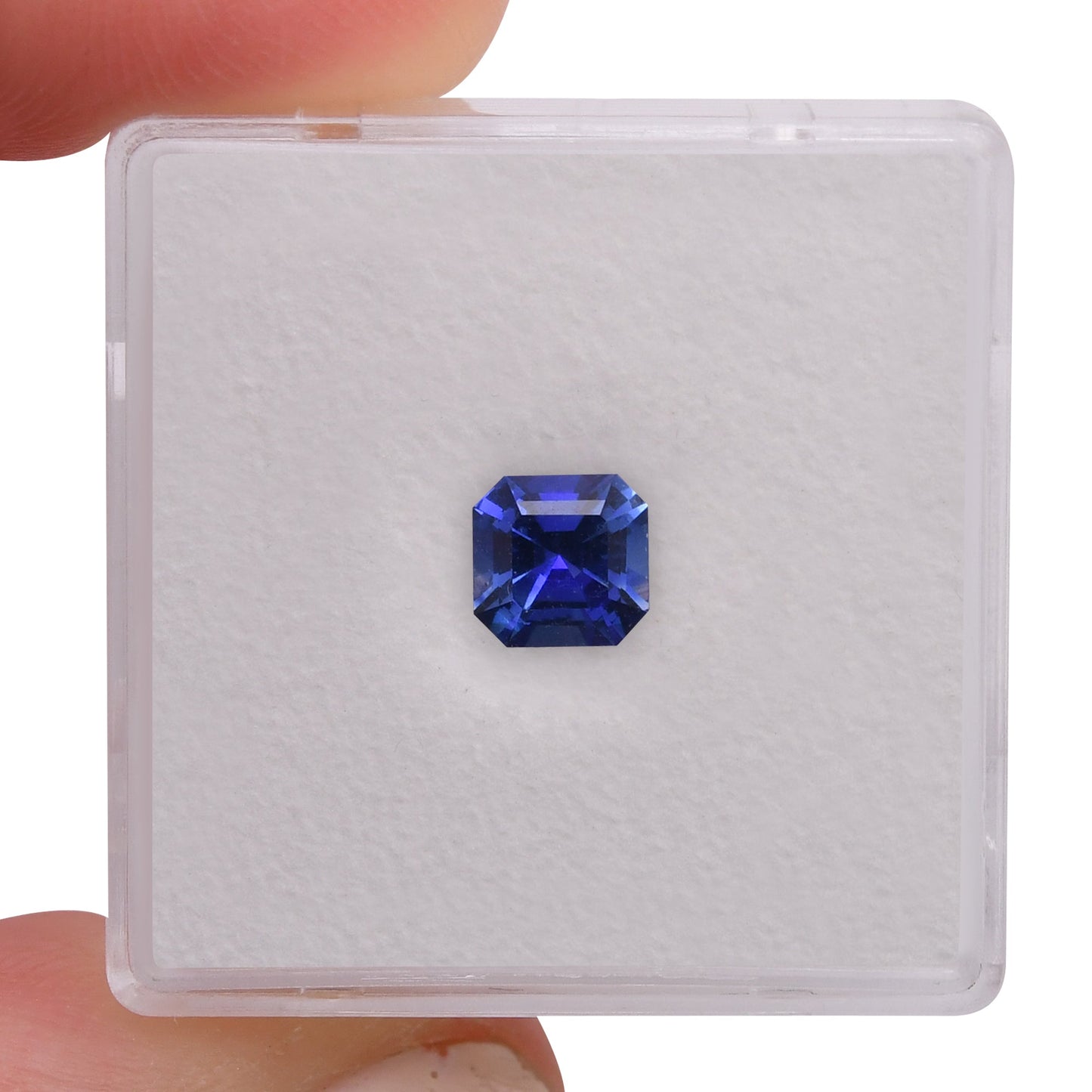 0,83 Karat blauer Smaragd-Saphir aus Sri Lanka