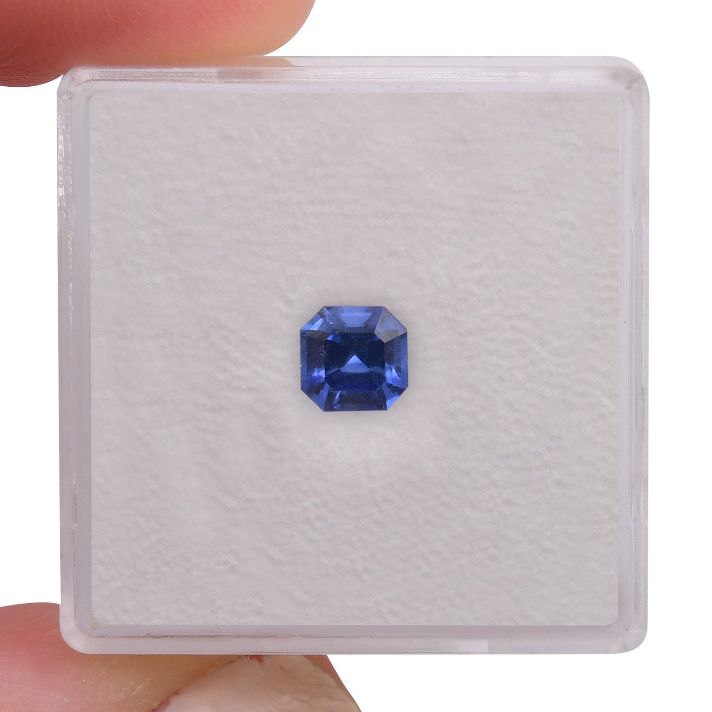 0,74 Karat blauer Smaragd-Saphir aus Sri Lanka
