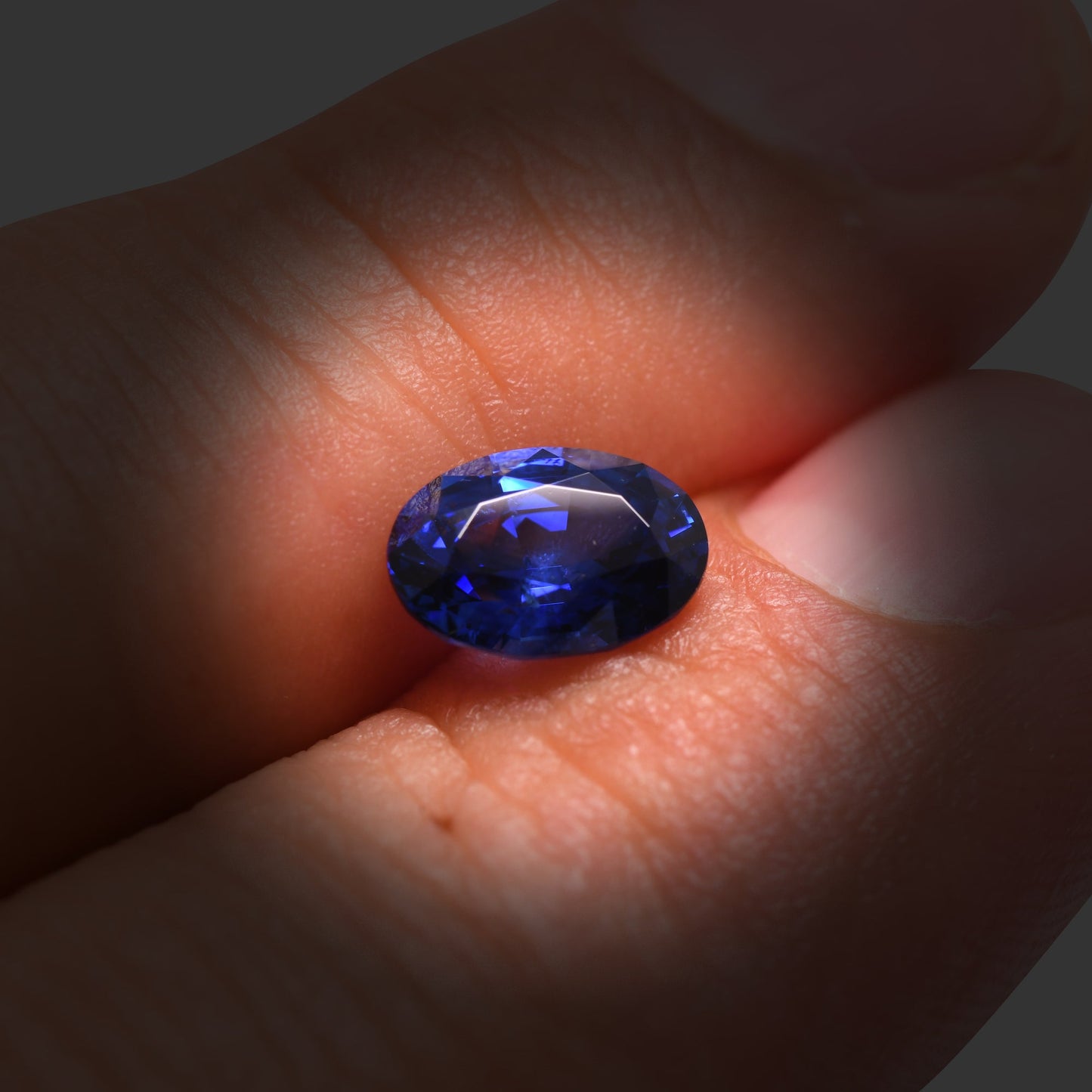1,75 Karat blauer ovaler Saphir GWLAB