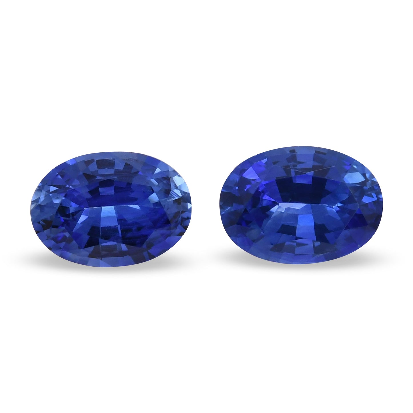 1,68 Karat blauer ovaler Saphir aus Sri Lanka