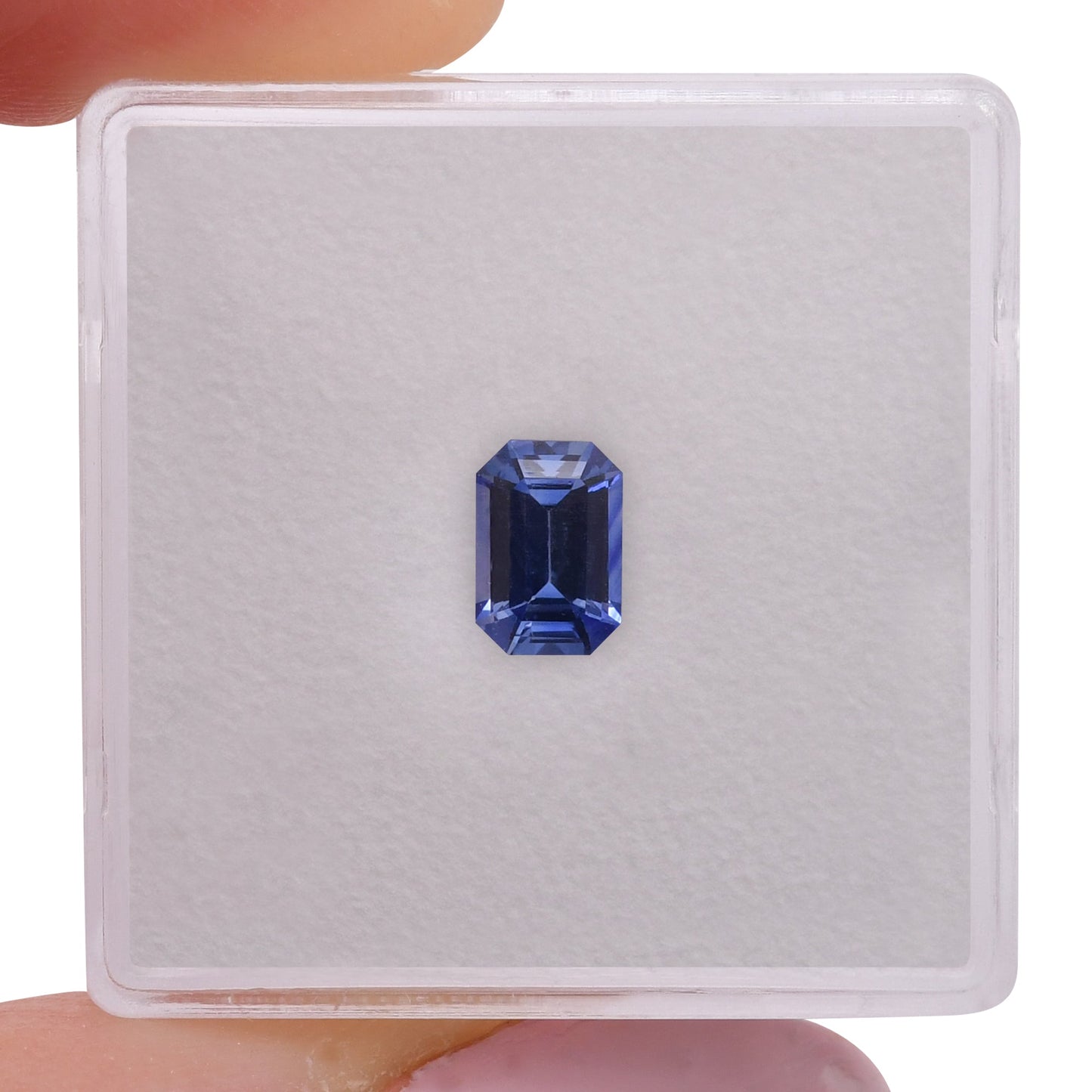 0,81 Karat blauer Smaragd-Saphir aus Sri Lanka