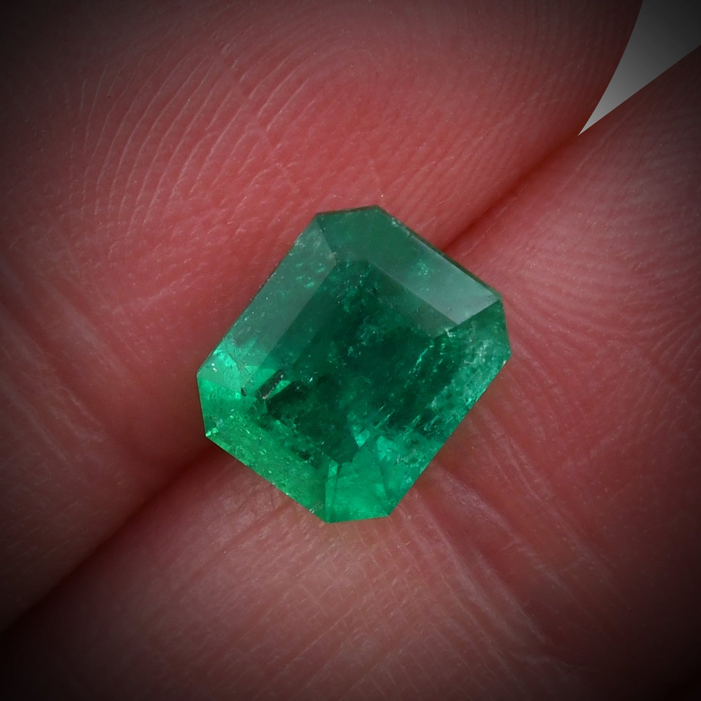 1,85 Karat Grüner kolumbianischer Smaragd Muzo Emerald CD