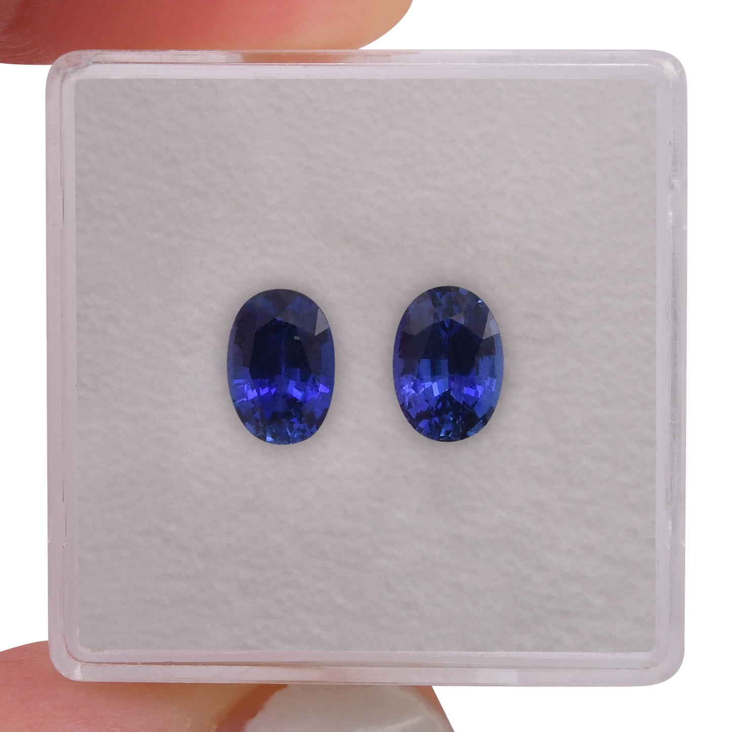 1,93 Karat blauer ovaler Saphir aus Sri Lanka
